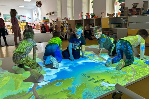 Zajęcia o segregacji odpadów w "Niepublicznym Przedszkolu i Żłobku "Pszczółka Maja" w Okonku (ul. Leśna 40)